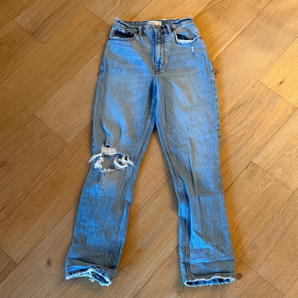 Abercrombie & Fitch 90’s Straight Ultra High Rise